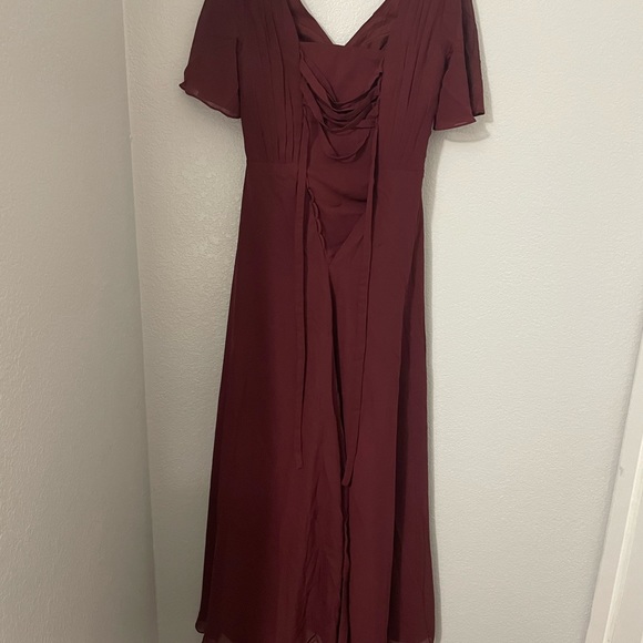 poshmark burgundy dress Lulus Burgundy Ruched Square-Neck Maxi Dress with Side Slit Size XL